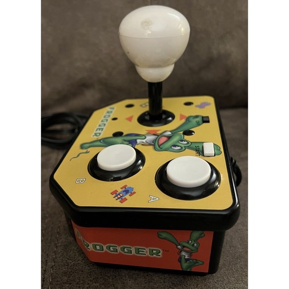 Namco Plug 'N Play Mini PAC-Man 5-in-1 Tv Game & Frogger Arcade TV Plug-n-Play - Picture 5 of 9